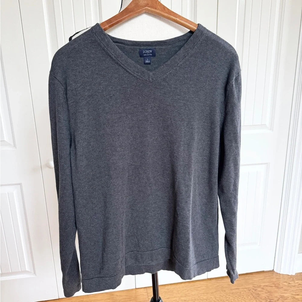 J. Crew Men’s V-Neck Sweater Size Large Charcoal Gray Minimalist Essential
